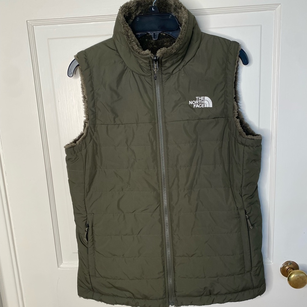 The North Face Reversible Fleece Sherpa Full Zip Womens Vest Olive Greek Size M